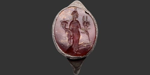 Odysseus Numismatique Glyptique Pierres Gravées ISIS - CORNALINE • Bague & Intaille Romaine